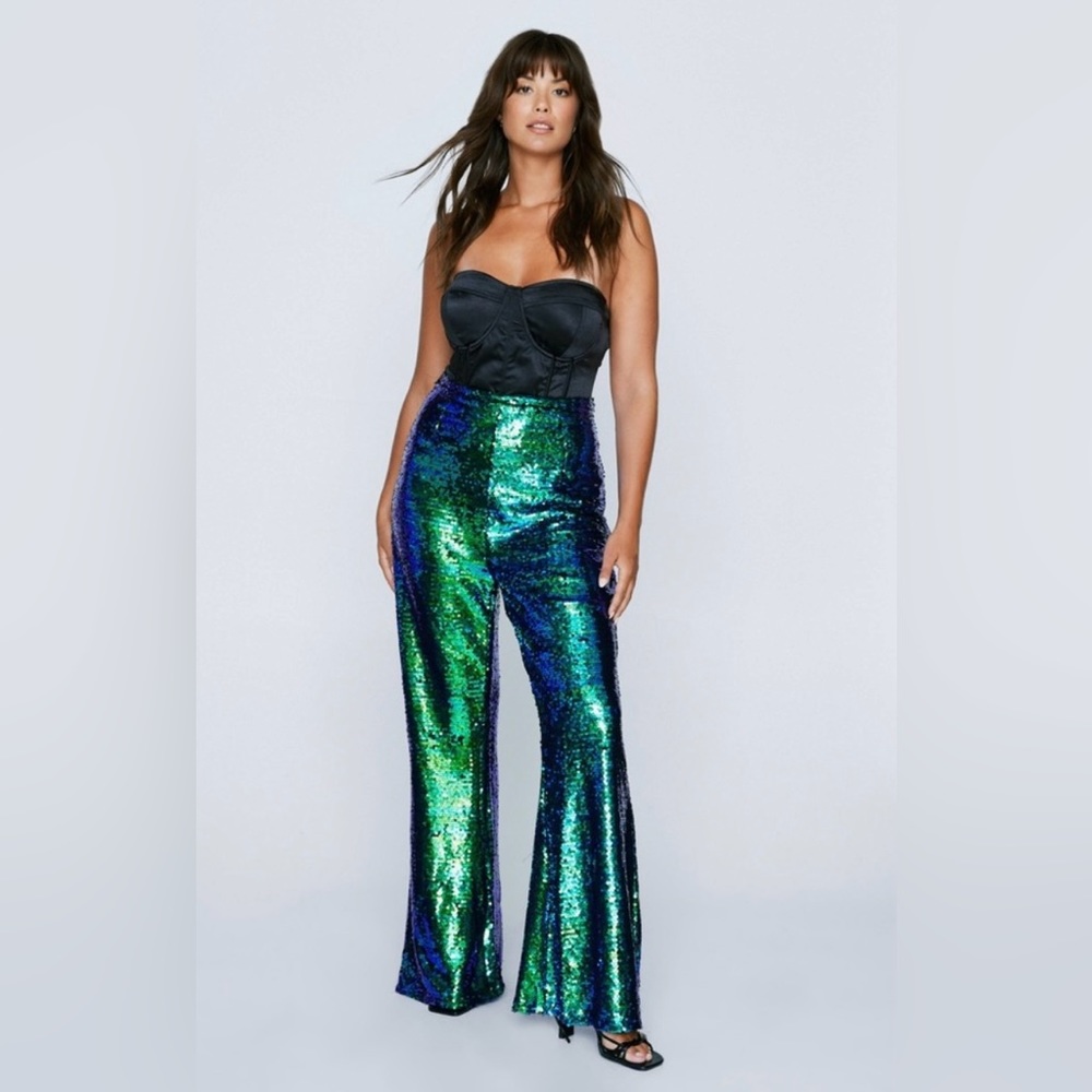 NWT Nasty Gal Plus Size Iridescent Sequin Flared Pants